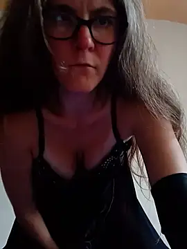 Gripenchipes online show from July 10, 5:46 pm
