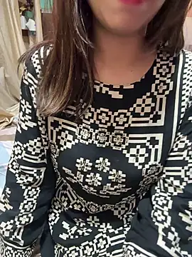 lustyindiancouple online show from February 19, 9:46 pm