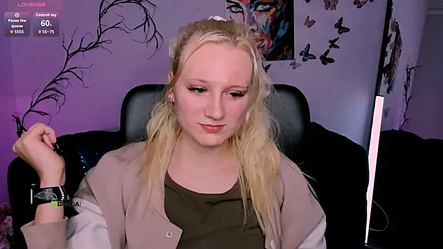 madam uliis online show from January 15, 6:58 pm