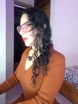 mia velvet1 online show from March 18, 2:55 pm