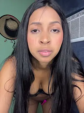 Milanyvero  online show from March 15, 5:53 am