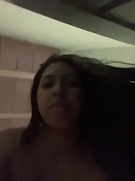 Milanyvero  online show from April 9, 6:19 am