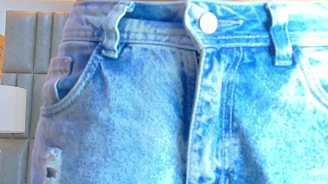 CamilaJohnston online show from April 7, 8:22 pm