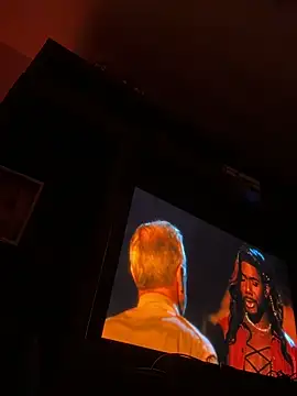 Foxdaguy online show from November 15, 6:58 am