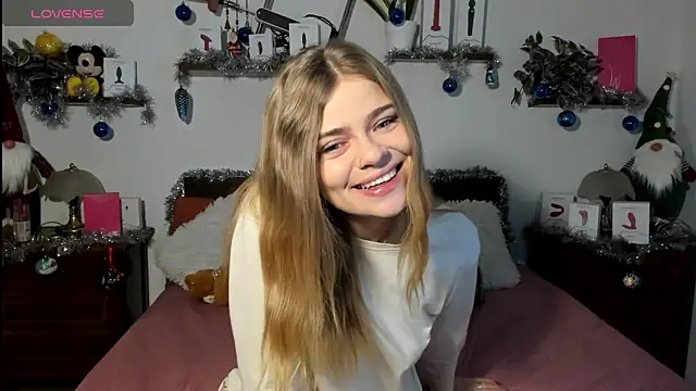 HaleyReedme online show from December 23, 8:29 am