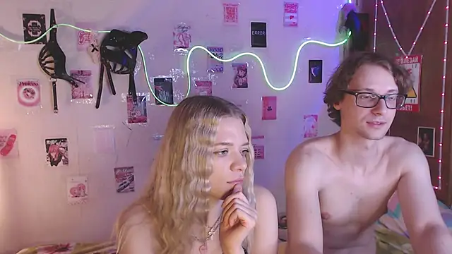 Your Horny Friends online show from October 2, 3:39 pm