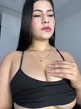 Saanvi21 online show from January 11, 11:37 am