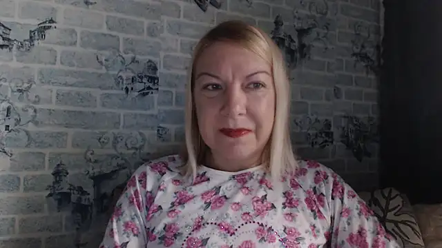 Snapshot of Lillia_Ray chatting on October 24, 5:03 am Lillia Ray online show from October 24, 5:03 am