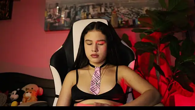 Danaa Rouse online show from February 27, 10:31 pm