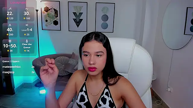 Danaa Rouse online show from October 1, 7:30 pm