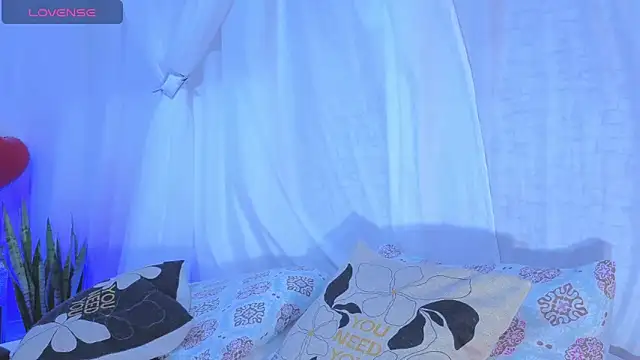 DianaGom online show from April 6, 11:22 am