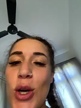 DarkVelvet online show from April 11, 7:45 am