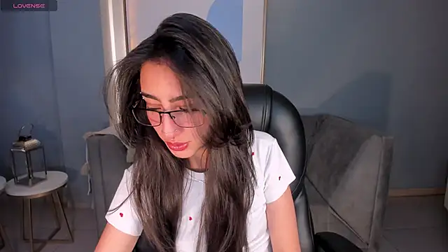 LarisaSmirnov online show from October 6, 12:05 am