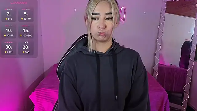 Malory tay1 online show from November 20, 7:15 pm