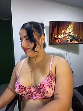 pareja curiosa19 online show from May 15, 11:29 pm