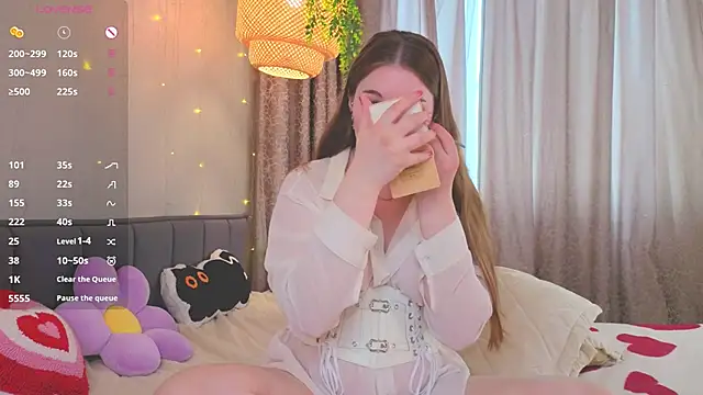 ConstanceHelms online show from April 23, 5:04 am