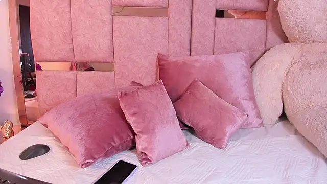 abby roux online show from February 8, 4:05 am