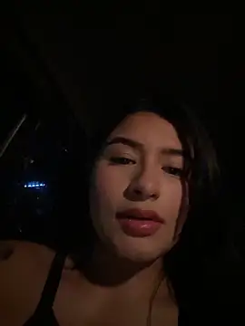 andrea gomes  online show from March 31, 7:52 am