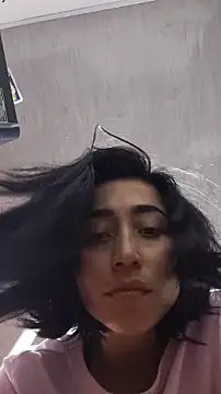 Elowyn online show from February 12, 9:49 pm