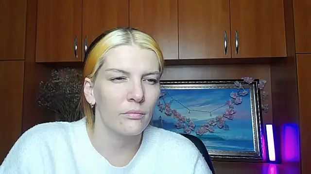 VanessaRey  online show from March 21, 5:40 pm