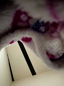 sharonscoth online show from April 13, 7:25 pm