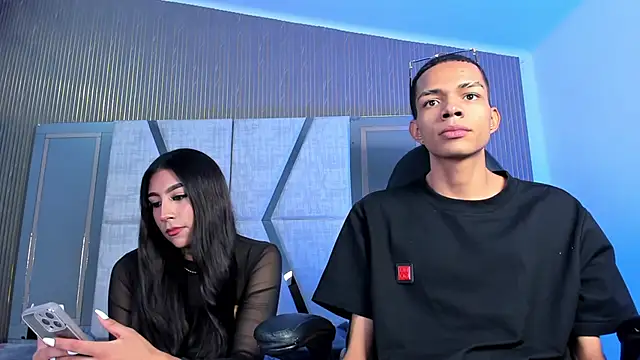 candyandmarilyn online show from April 7, 8:55 pm