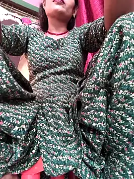 Eshna Dabral online show from November 5, 11:04 am