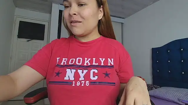 lovehotpink online show from October 25, 3:58 am