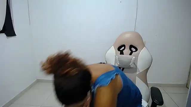 natalietits1 online show from February 14, 12:23 am