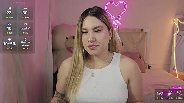 saaya tay online show from April 19, 3:28 am