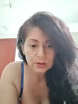 lunadicty online show from June 4, 9:41 pm