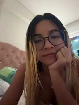 Pretty roxxyy online show from July 11, 2:00 am