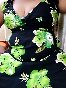 Snapshot of tamiltady chatting on October 6, 7:58 am tamiltady online show from October 6, 7:58 am