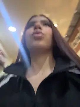 Cristina pinkk online show from April 16, 1:28 am