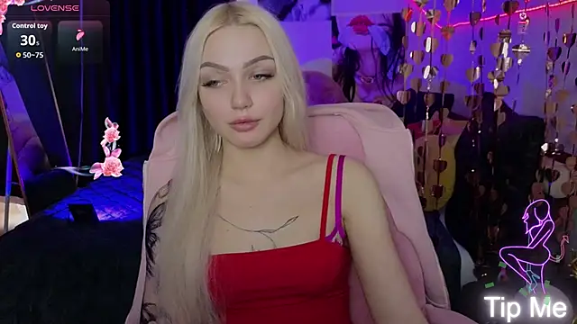 LinaLirian online show from March 26, 3:03 pm