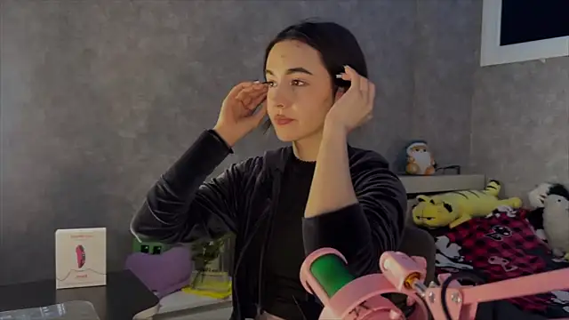 CupSizeGirl online show from February 16, 9:42 am