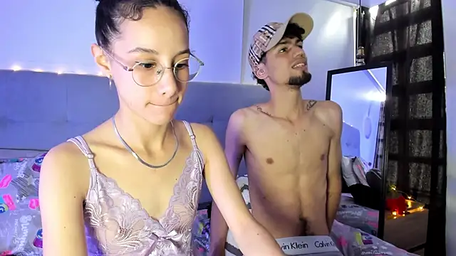 JennMuriel  online show from January 7, 5:49 pm