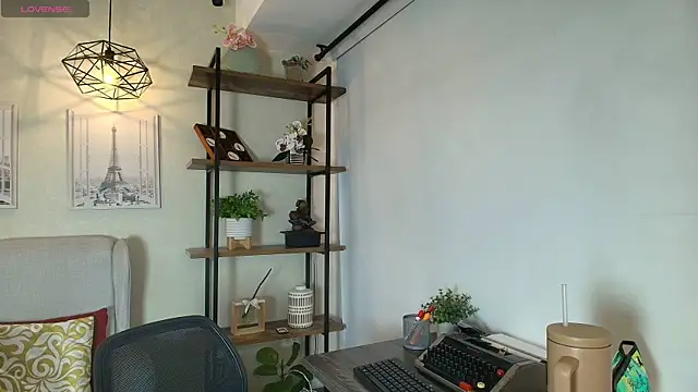  Victoria Collins online show from March 27, 11:44 am