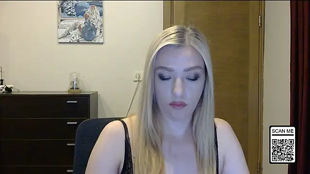 Wild Silk Desire online show from October 28, 2:45 pm