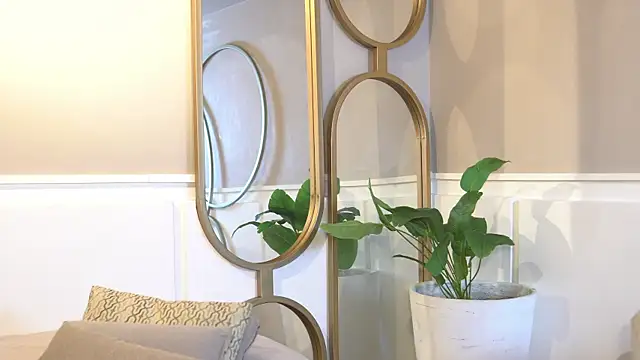 Susan wall online show from September 20, 2:37 pm