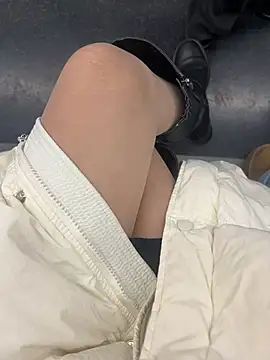 xiaoyuan01 online show from March 18, 5:45 am