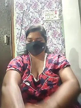 Liyaa 24 online show from April 10, 4:35 pm