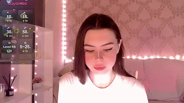 Snapshot of HolyMiax chatting on October 22, 3:44 am HolyMiax online show from October 22, 3:44 am