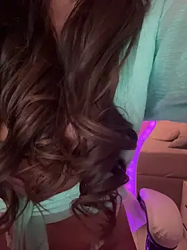 LunaBex online show from January 8, 7:40 pm