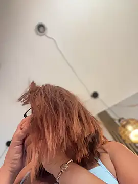 sara calderon online show from February 20, 1:34 pm