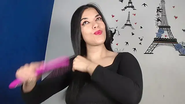 Snapshot of IVONNE_SEX chatting on September 28, 1:34 am IVONNE SEX online show from September 28, 1:34 am