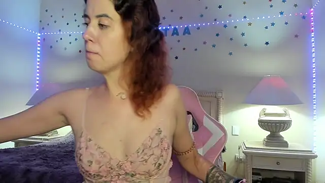 Snapshot of aalokitaa chatting on September 11, 8:36 am aalokitaa online show from September 11, 8:36 am