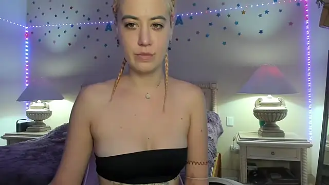 Snapshot of aalokitaa chatting on September 27, 11:34 pm aalokitaa online show from September 27, 11:34 pm