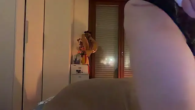 refem9 online show from March 28, 11:14 pm