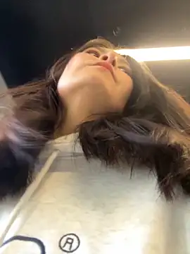 Ninazhang online show from November 9, 1:56 am